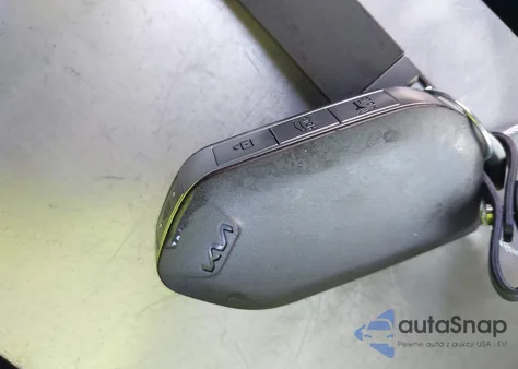 2025 Kia K4 Gt-Line из США, поврежденный, VIN 3KPFW4DE1SE041219